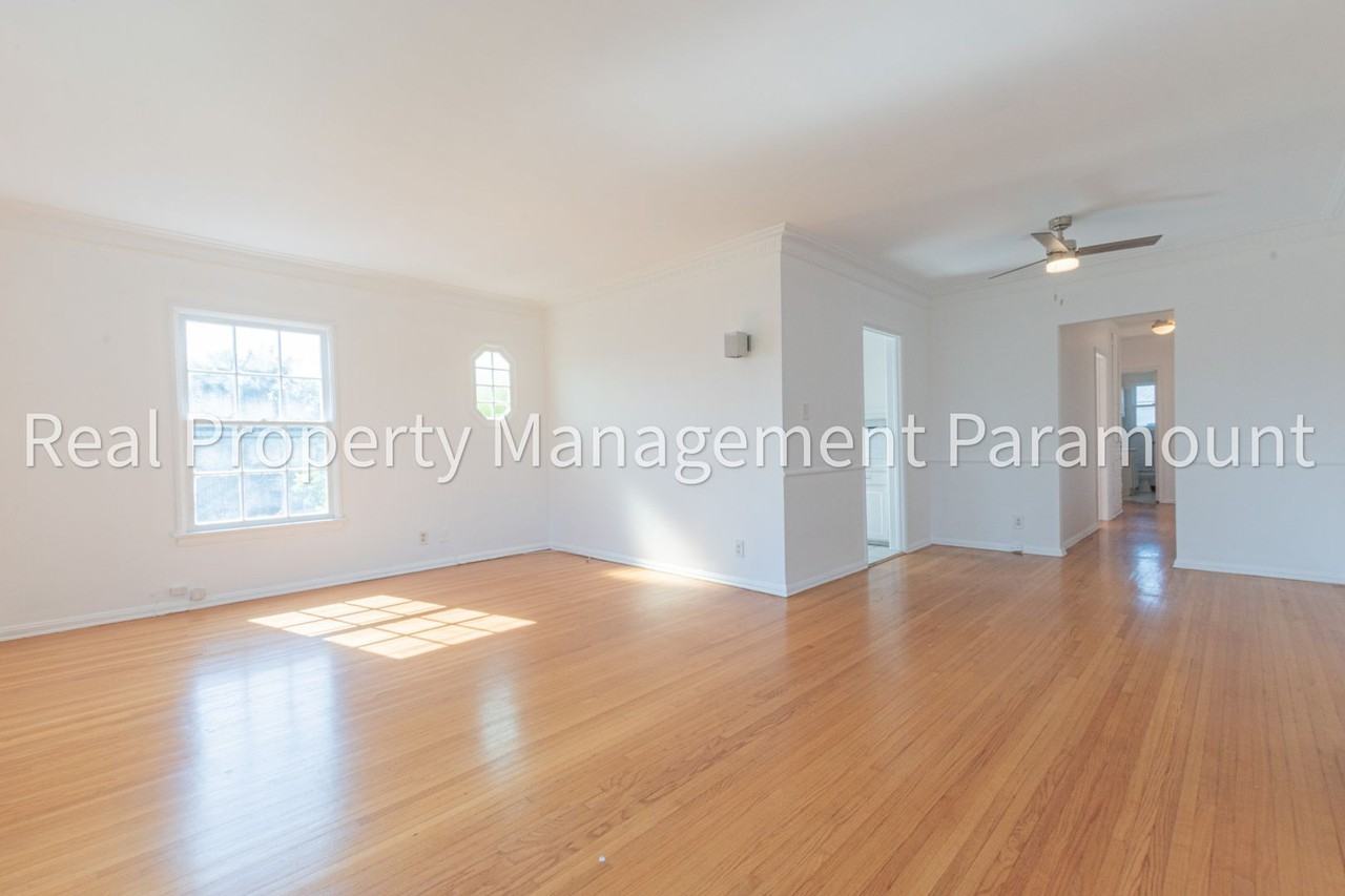 5823 Saturn St - Photo 3 of 25