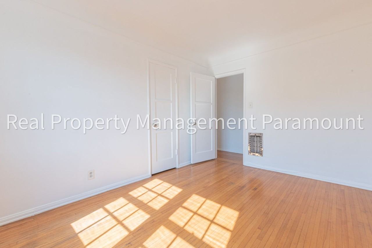 5823 Saturn St - Photo 6 of 25