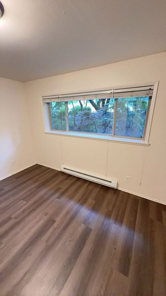 Portage Shore Apartments - Photo 6 of 18