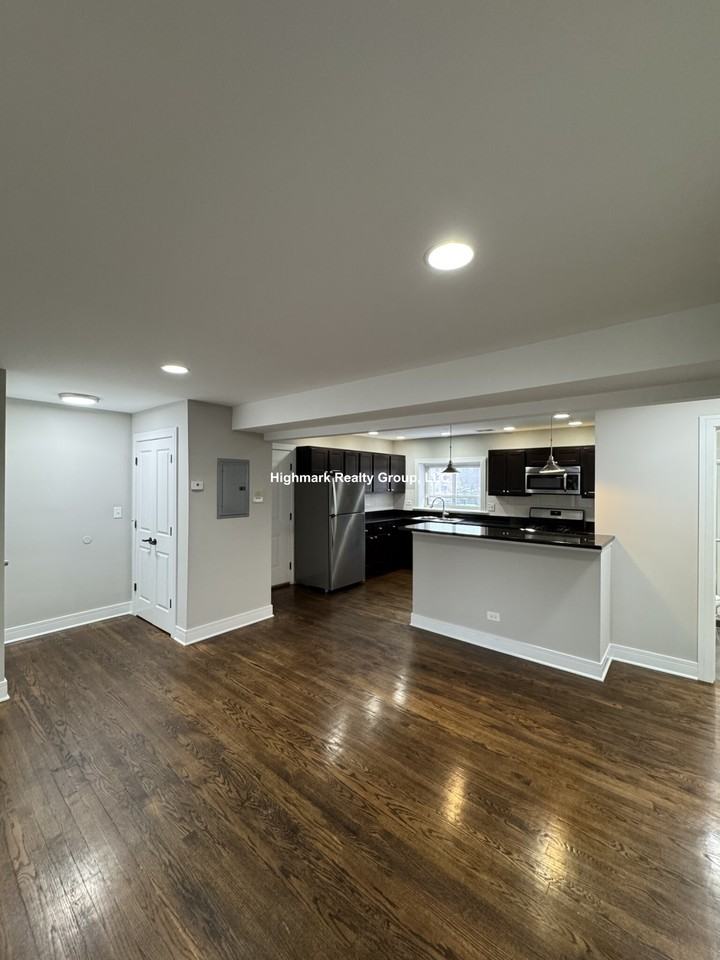 2528 W Fitch Ave #3 - Photo 7 of 19