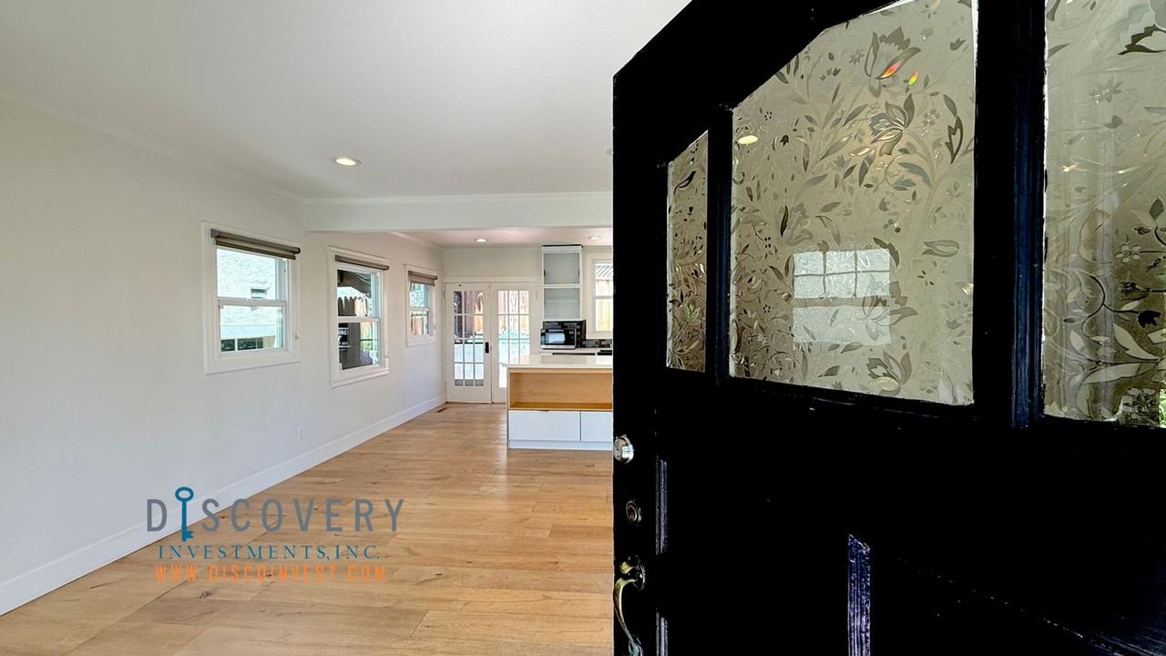 156 Dale Ave - Photo 2 of 20
