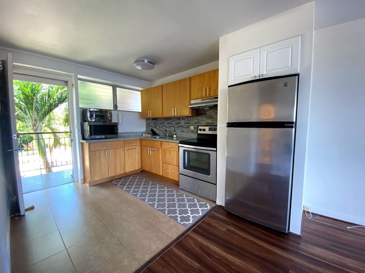 1423 Emerson St #212 - Photo 4 of 15