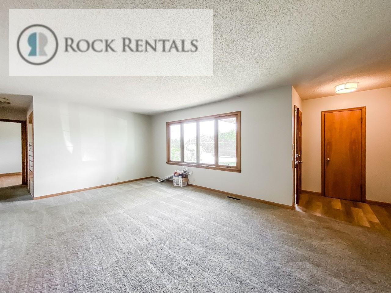 518 E 23rd Ave - Photo 2 of 18