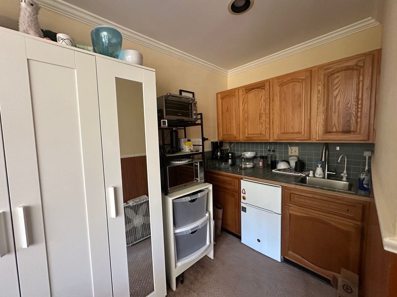 2111A Oakley Ave - Photo 4 of 6