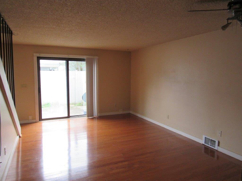 540 N Pine St #2 - Photo 6 of 29