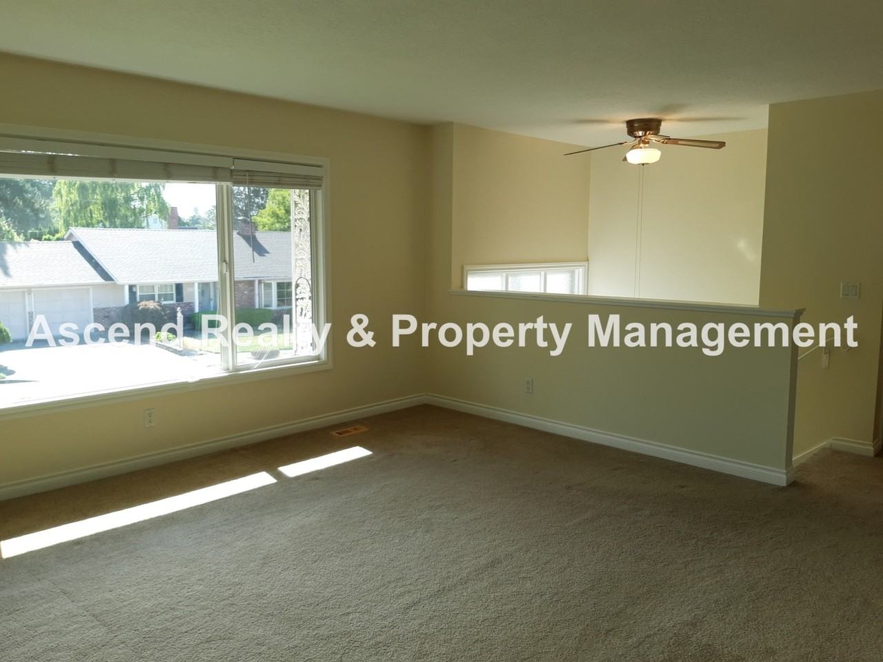 2945 Sw 118th Ave - Photo 3 of 20