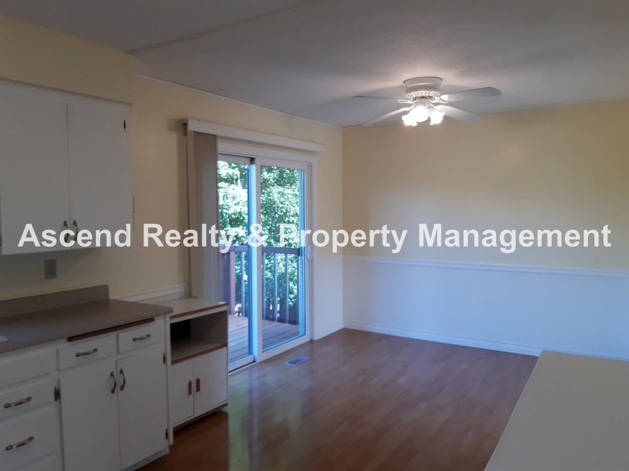 2945 Sw 118th Ave - Photo 4 of 20