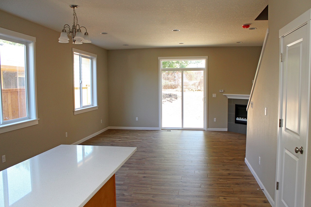 14336 Se Lee Ave - Photo 4 of 23