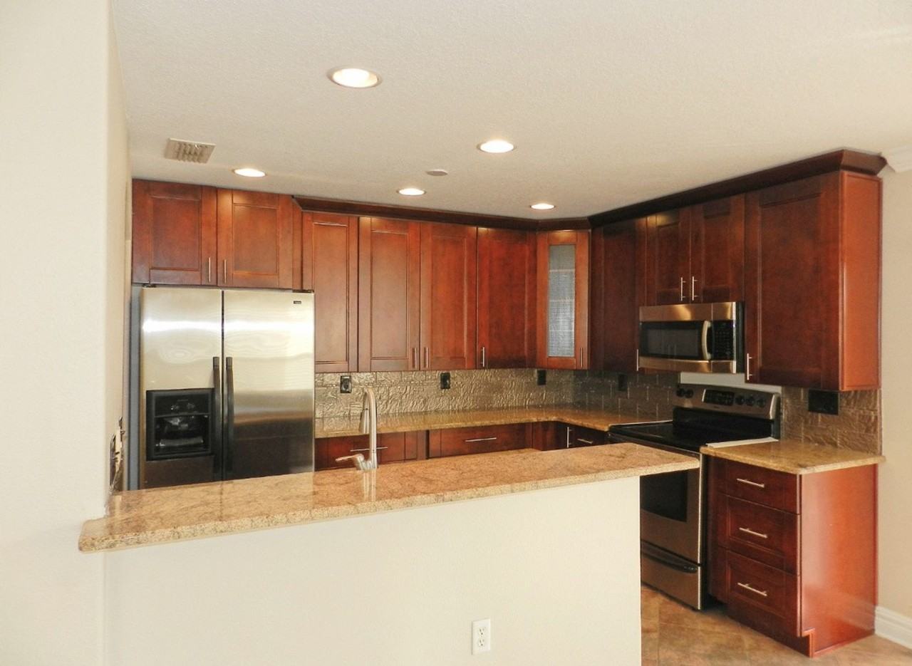 10837 Kensington Park Ave - Photo 7 of 29
