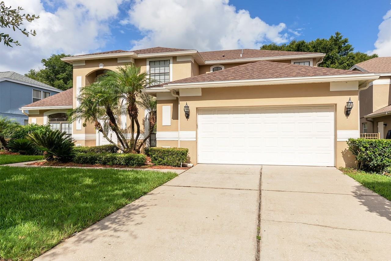 1585 Cherry Ridge Dr - Photo 2 of 37