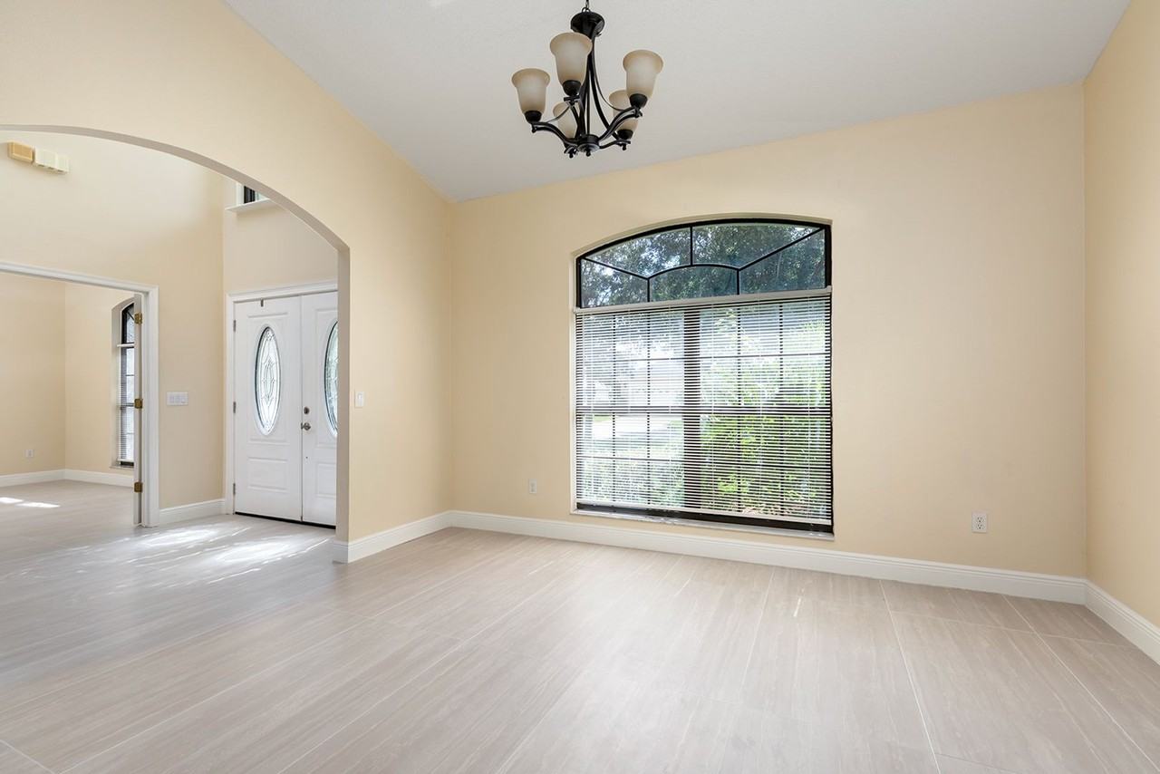 1585 Cherry Ridge Dr - Photo 6 of 37