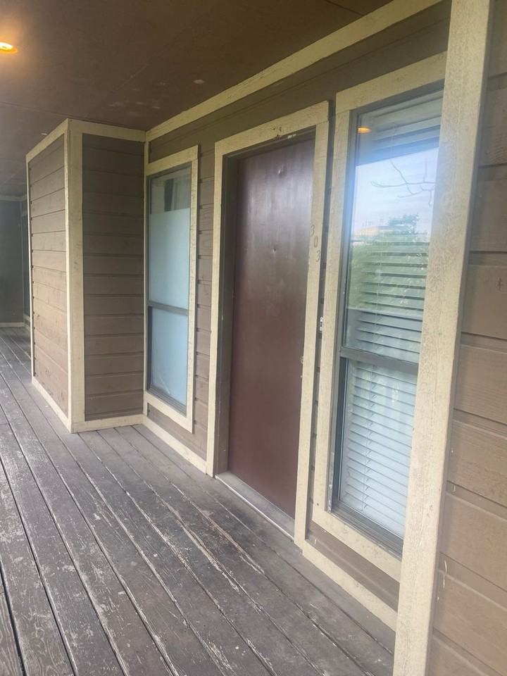 612 Park Pl #303 - Photo 2 of 22