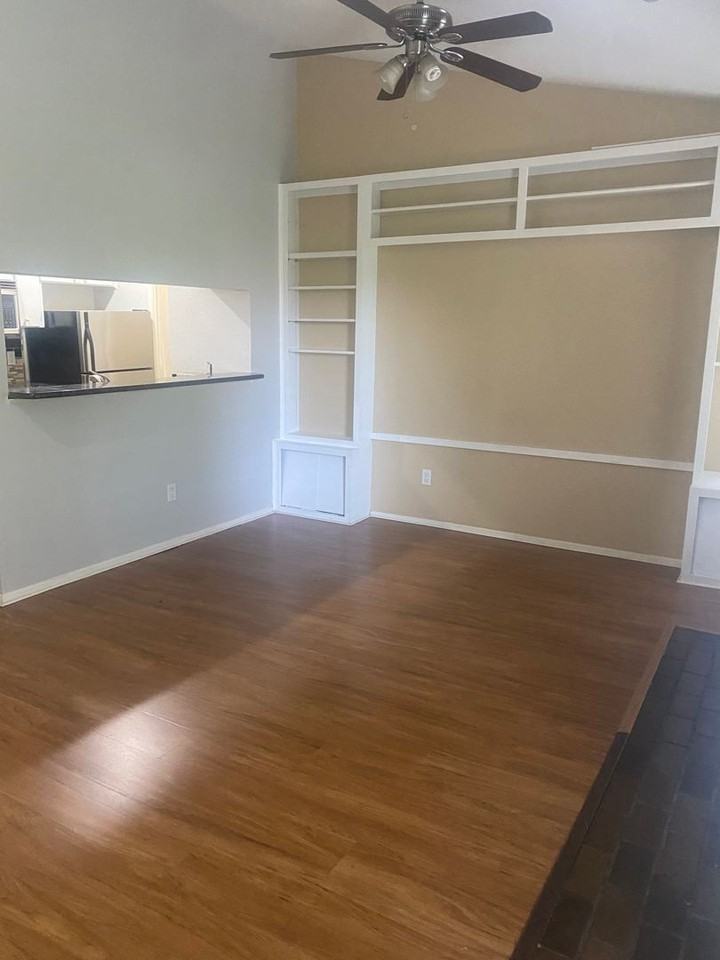 612 Park Pl #303 - Photo 3 of 22