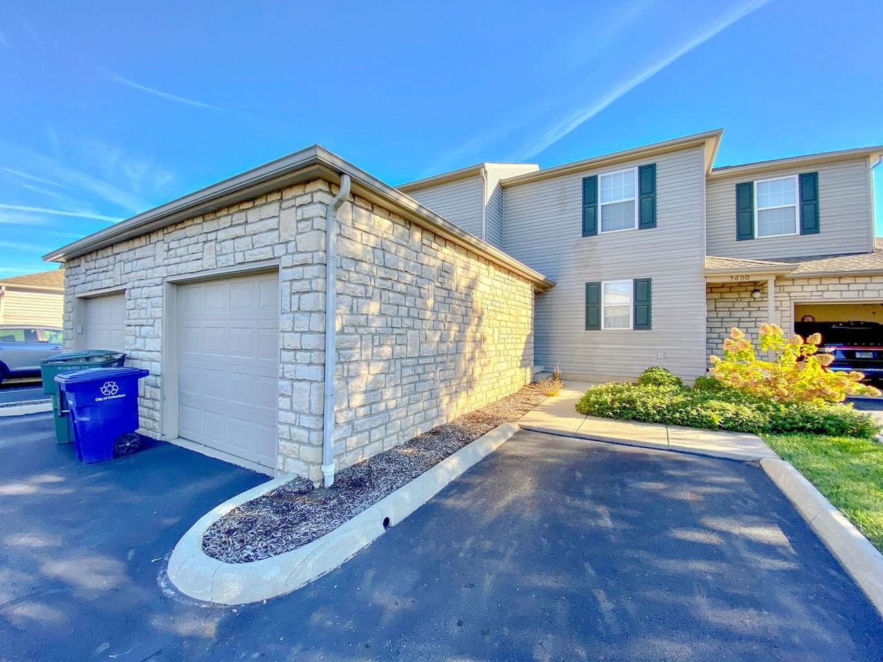 5602 Wigmore Dr - Photo 3 of 50