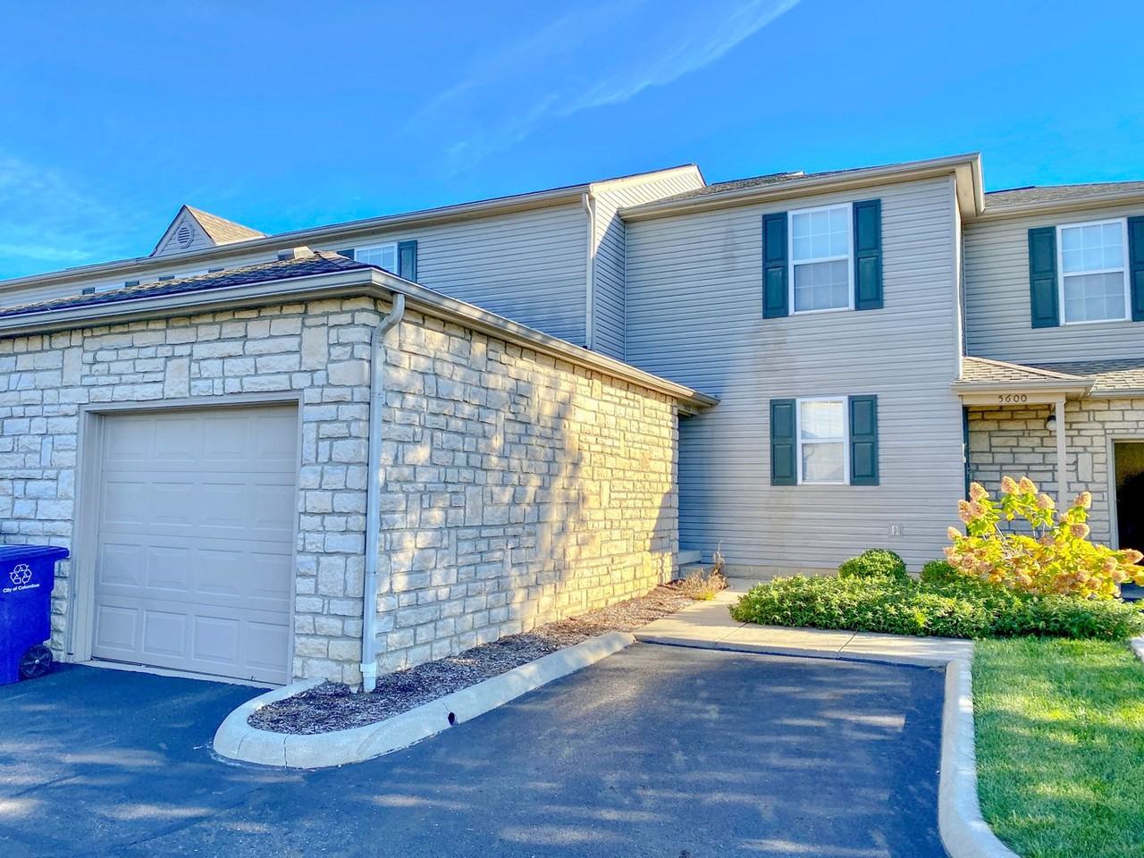 5602 Wigmore Dr - Photo 4 of 50