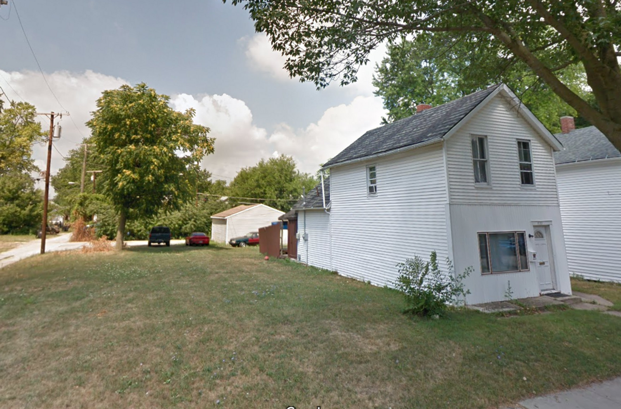 1221 Barthold St - Photo 2 of 32