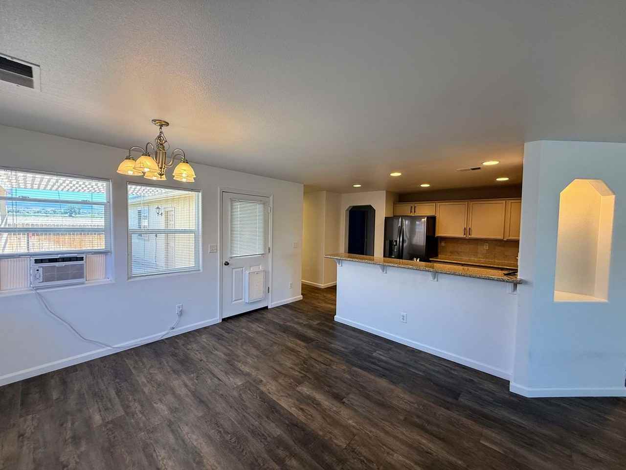 1307 White Ash Dr - Photo 3 of 16