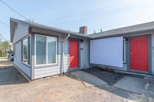 9107 NE Hoyt/606 NE 91st - Photo 1 of 1