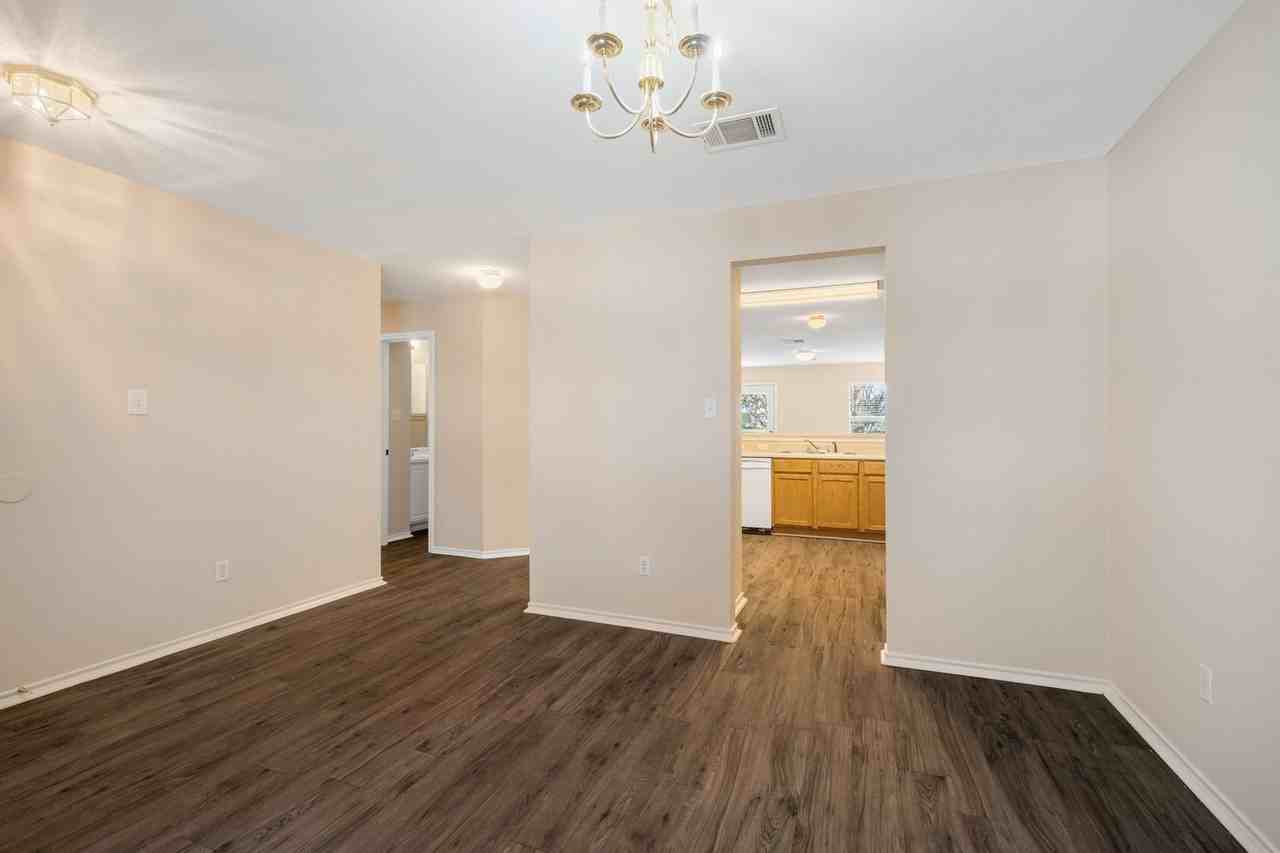 18220 Canopy Ln - Photo 6 of 25