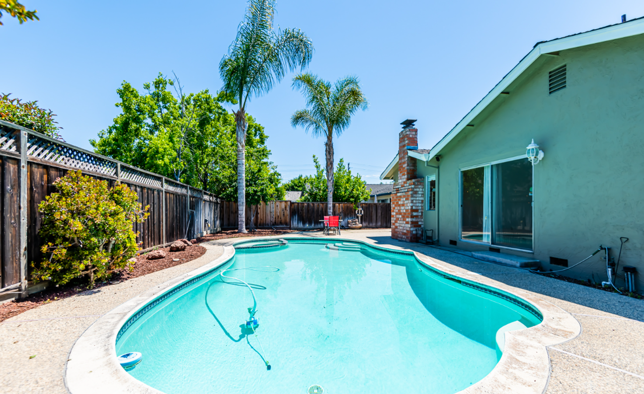 1455 Ilikai Ave - Photo 3 of 14