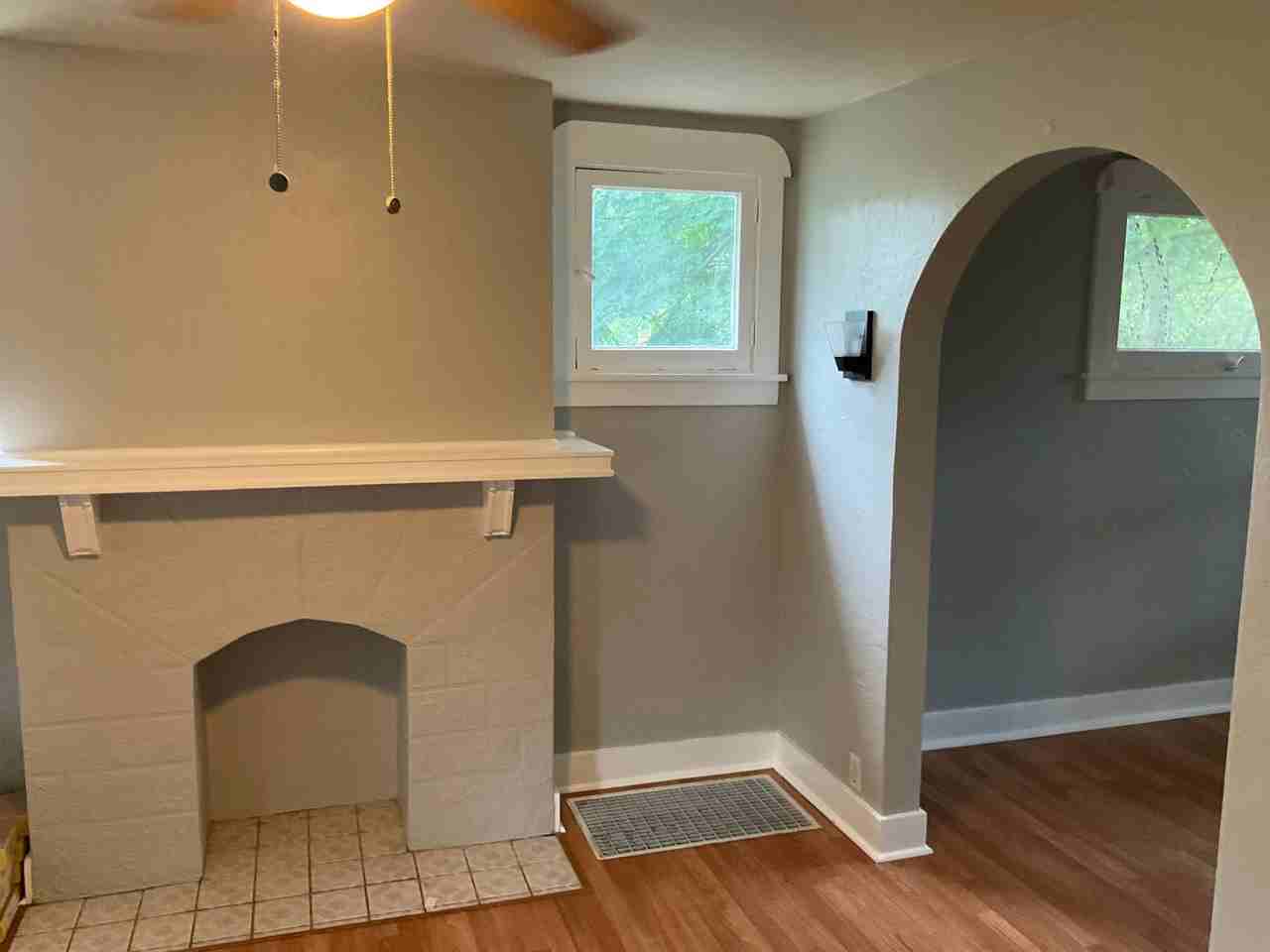 1018 Bellaire Ave - Photo 2 of 37