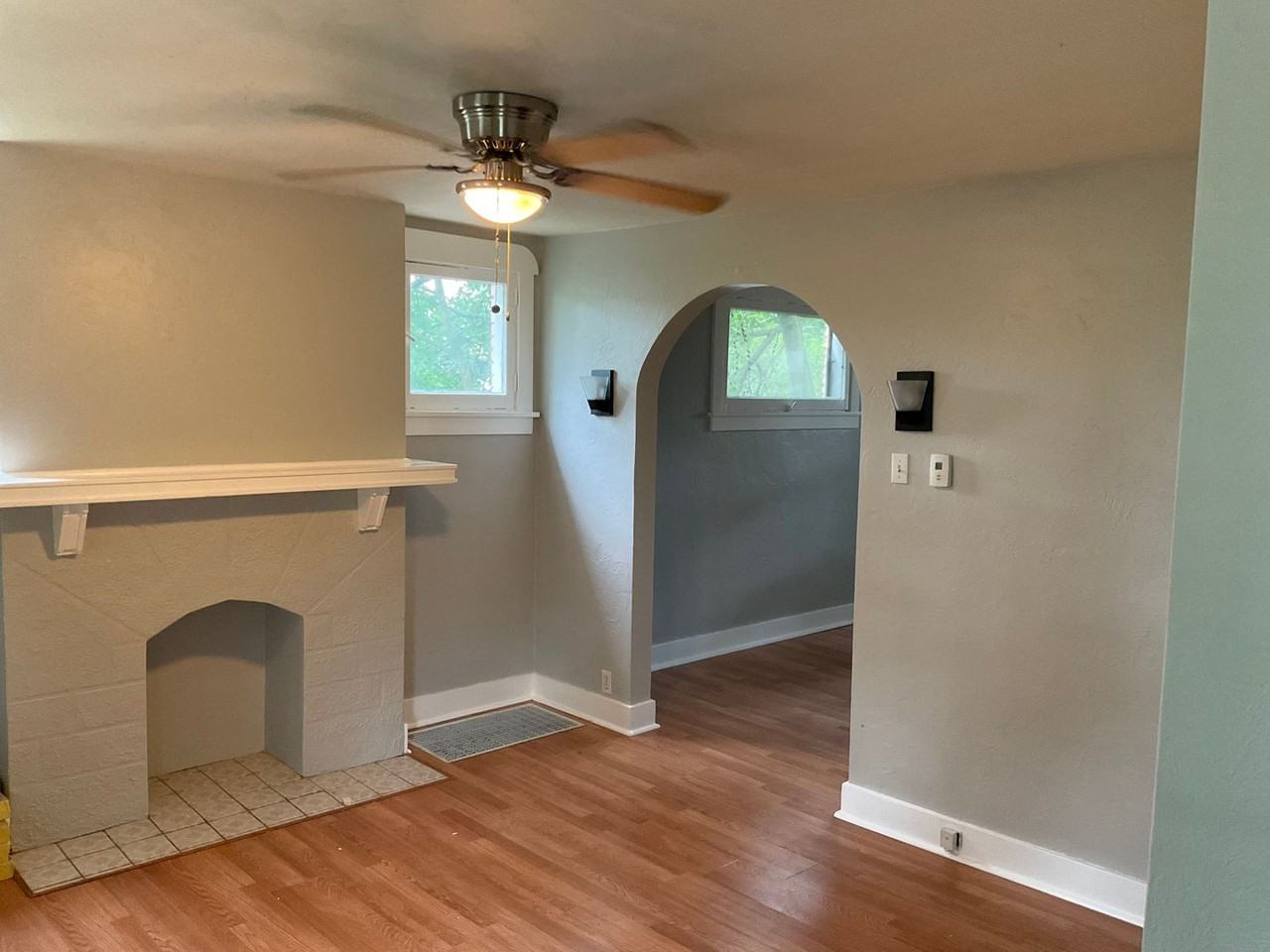 1018 Bellaire Ave - Photo 3 of 37