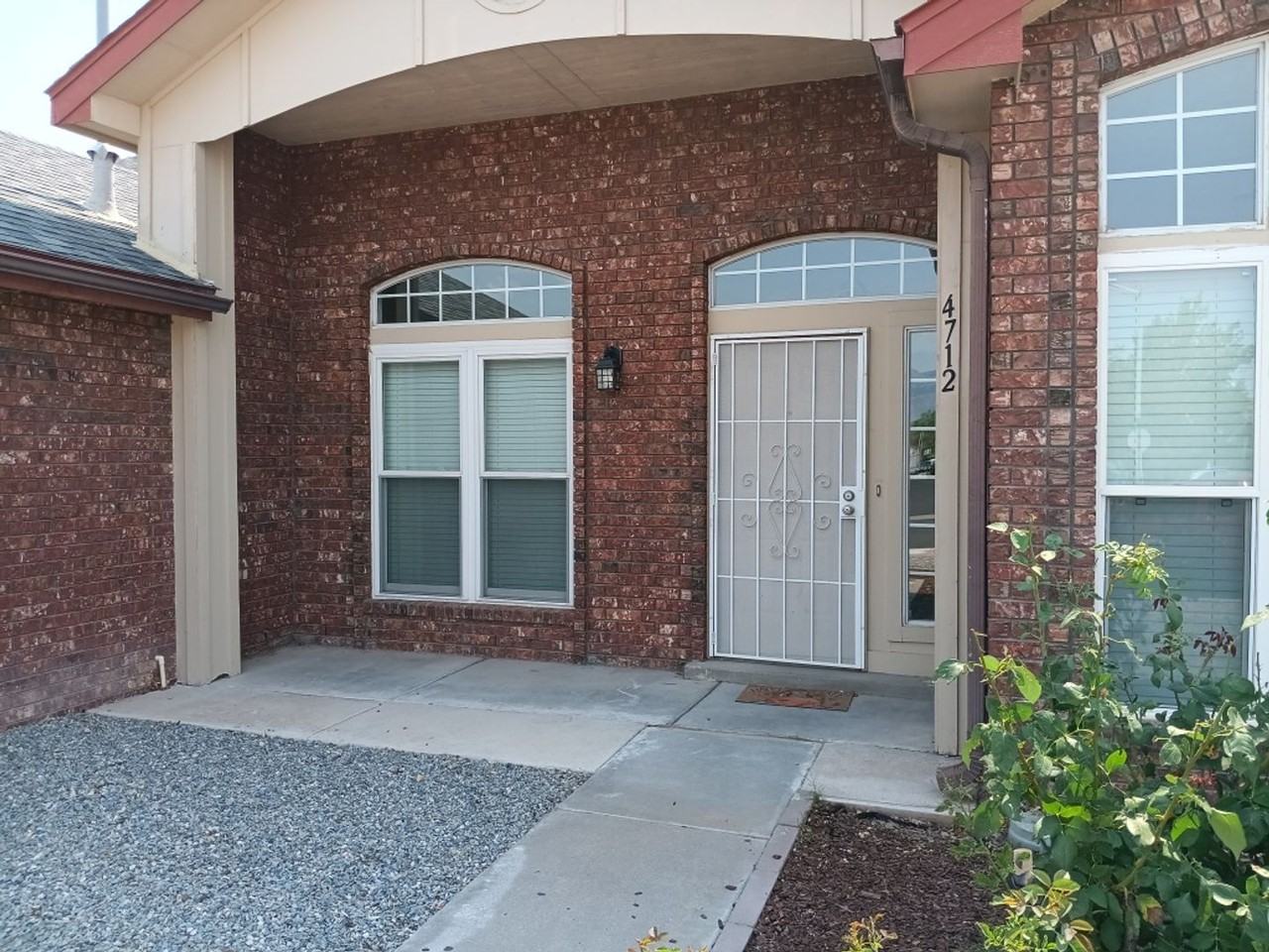 4712 Cutting Ave Nw - Photo 2 of 25