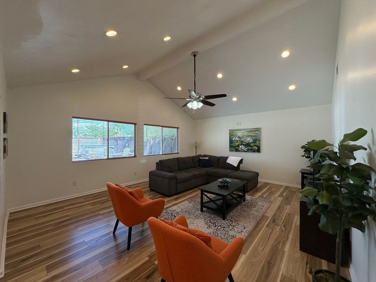 6427 Valley View St - Photo 6 of 28