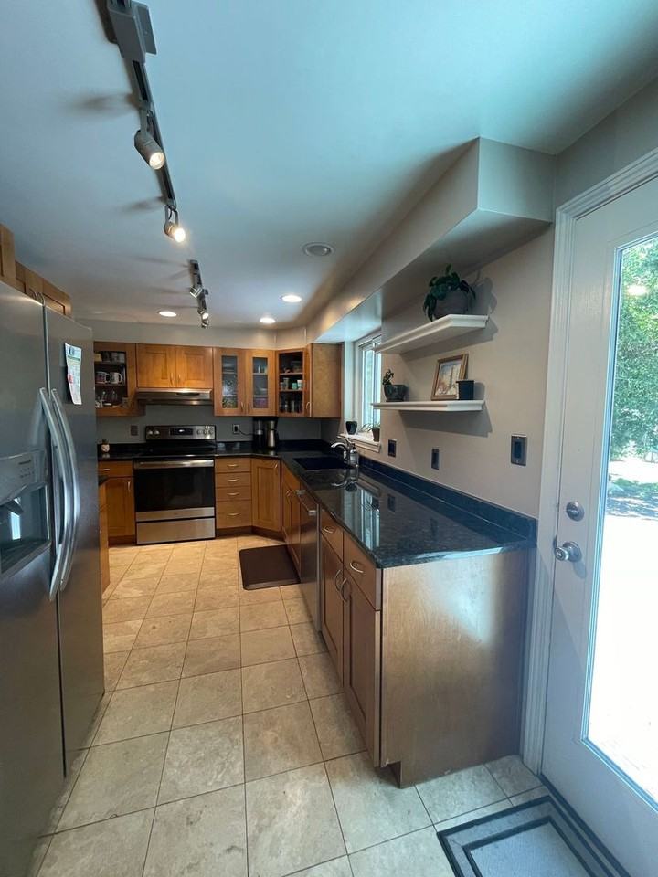 520 S 45th St - Photo 5 of 27