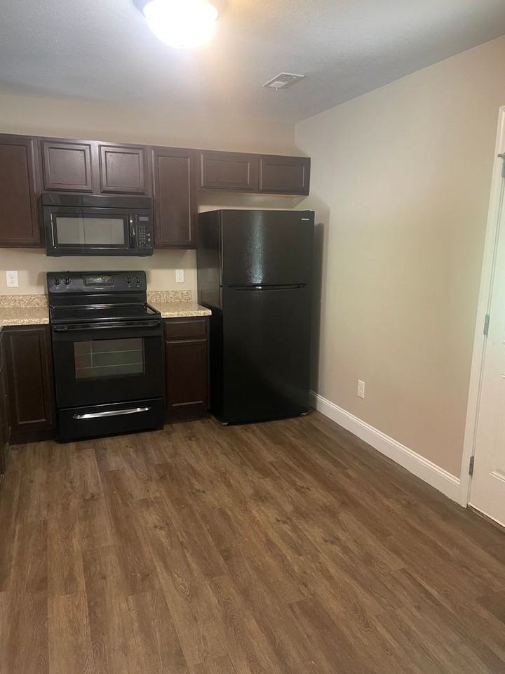 4703 Forest Landing Way - Photo 5 of 14