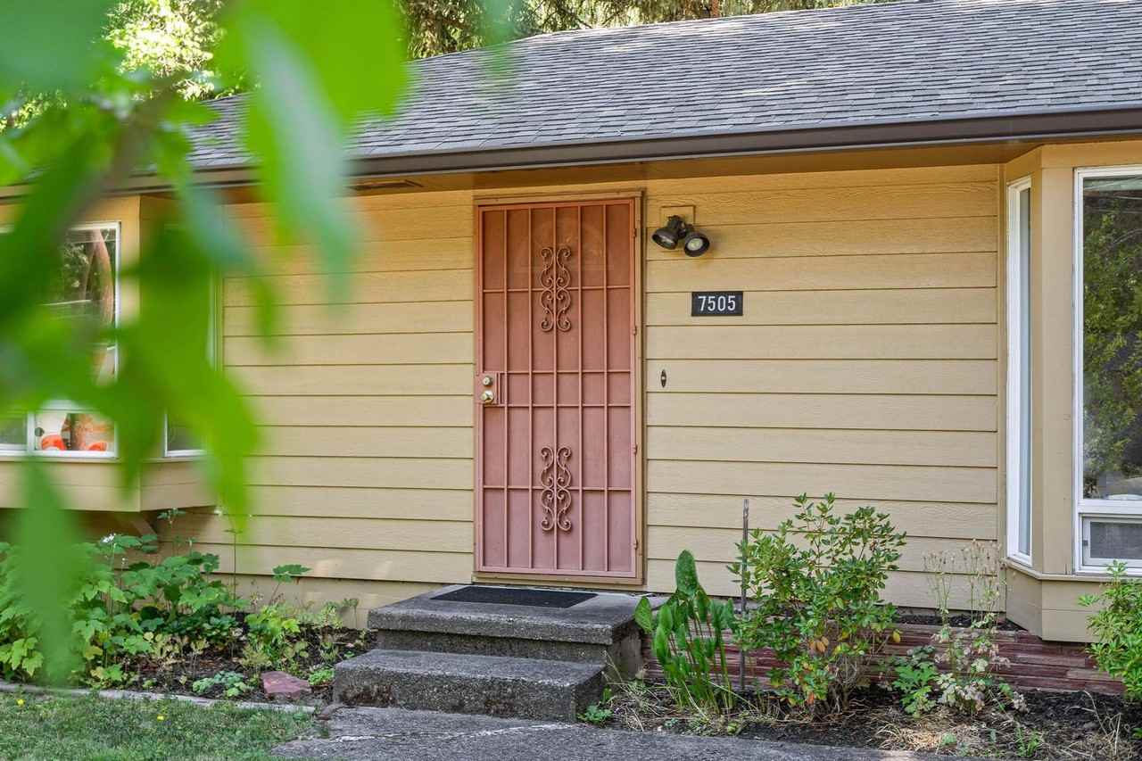 7505 Sw Alden St - Photo 3 of 36