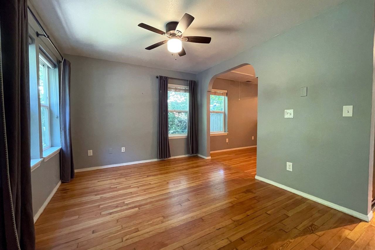 2320 N Kilpatrick St - Photo 3 of 24