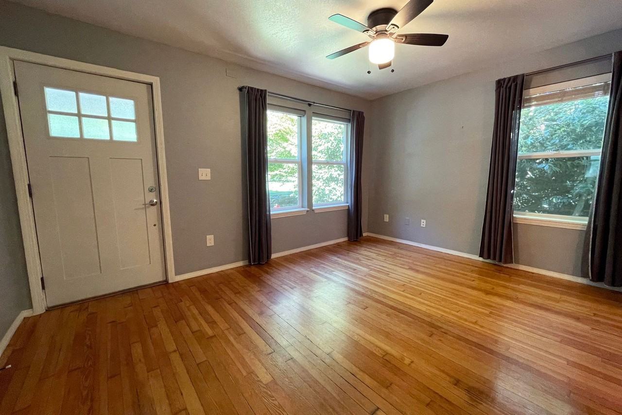 2320 N Kilpatrick St - Photo 4 of 24
