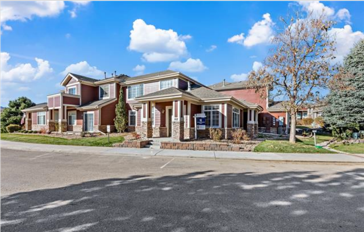 13803 Legend Way - Photo 4 of 32