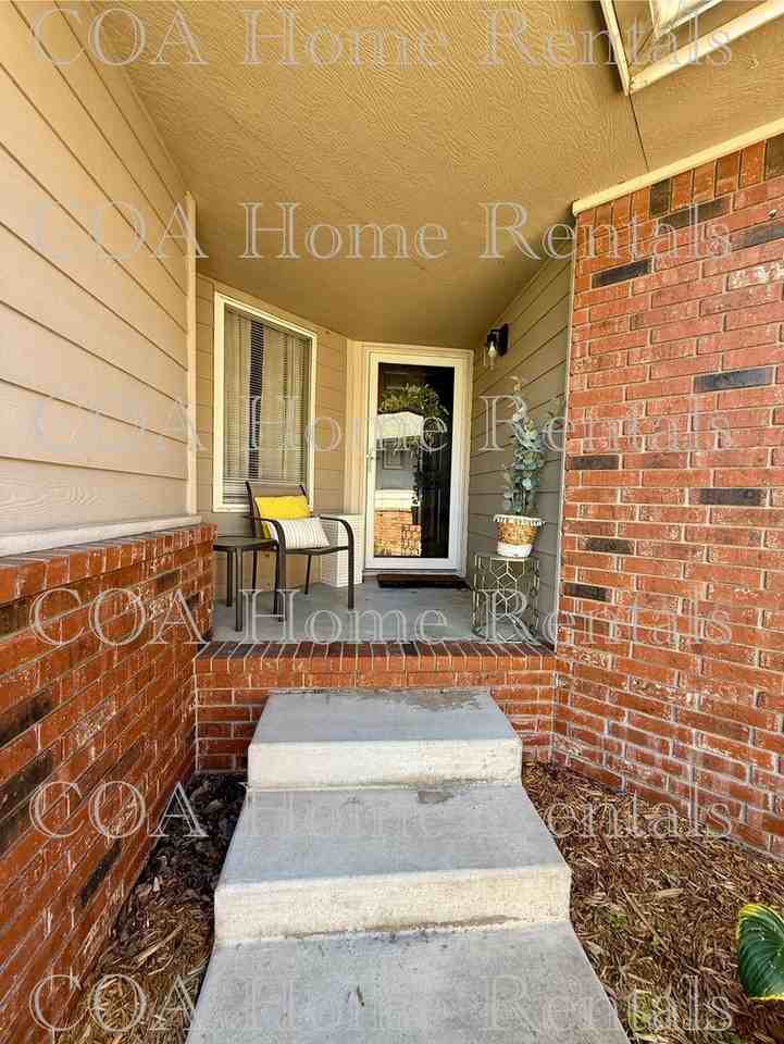 7505 West Cornelison Circle - Photo 3 of 24