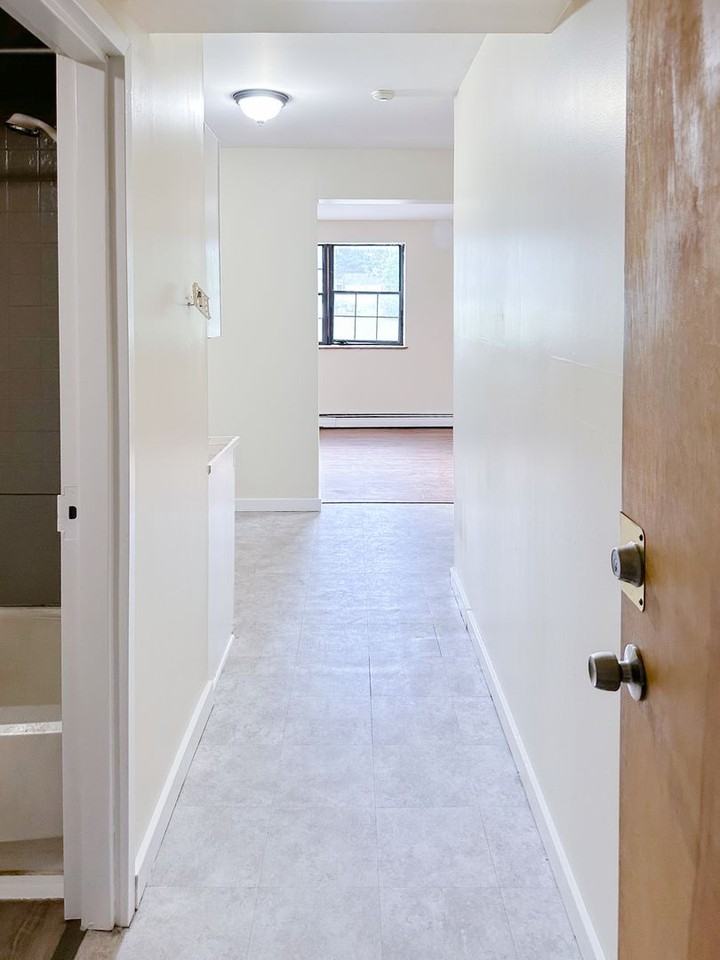 1022 Us Route 4 E #9 - Photo 7 of 9