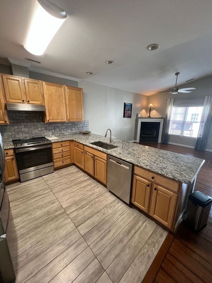 50307 Governors Dr - Photo 6 of 28