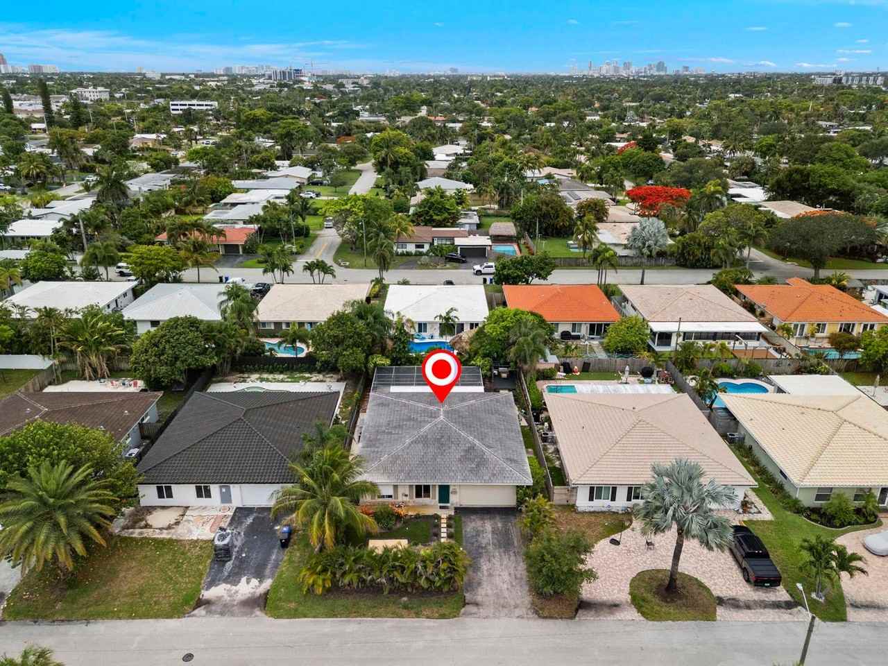 1740 Ne 49th St - Photo 2 of 20