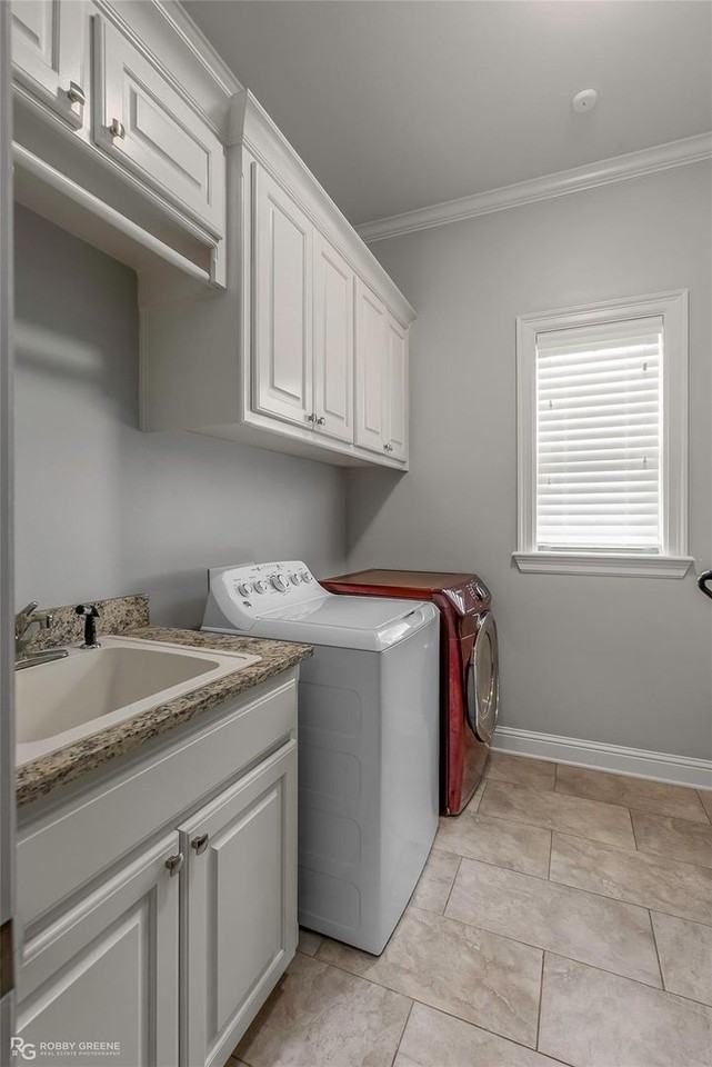 13 Turtle Creek Dr - Photo 3 of 20