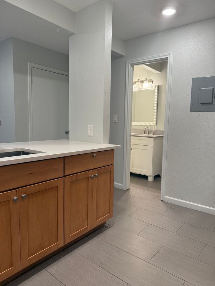 4159 Steck Ave - Photo 7 of 16