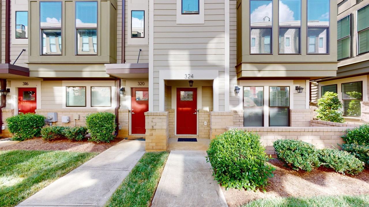 324 Uptown West Dr - Photo 3 of 30