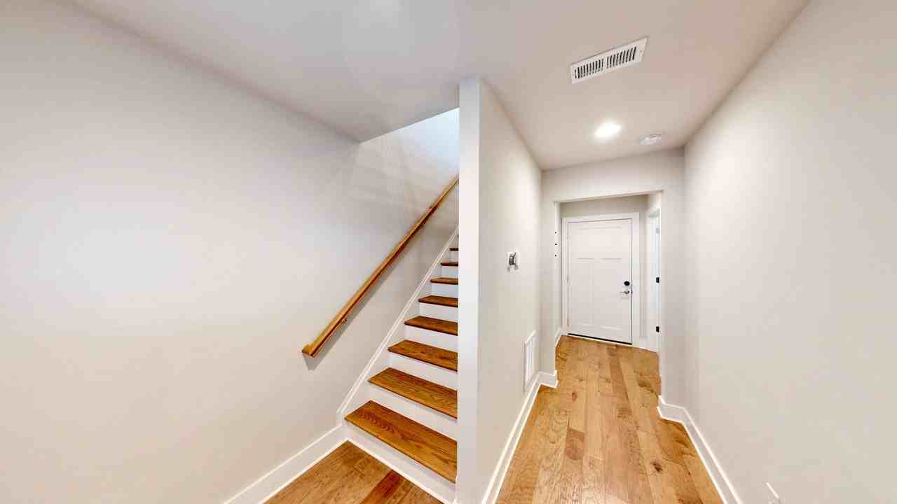 324 Uptown West Dr - Photo 4 of 30