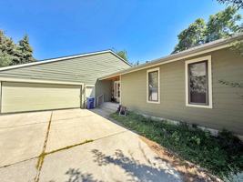 featured image of 4432 Annette Park Dr