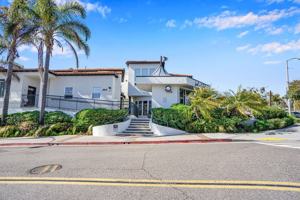 featured image of 366 Forward St #F