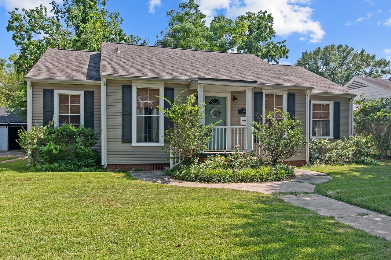 429 Slattery Blvd - Photo 2 of 35