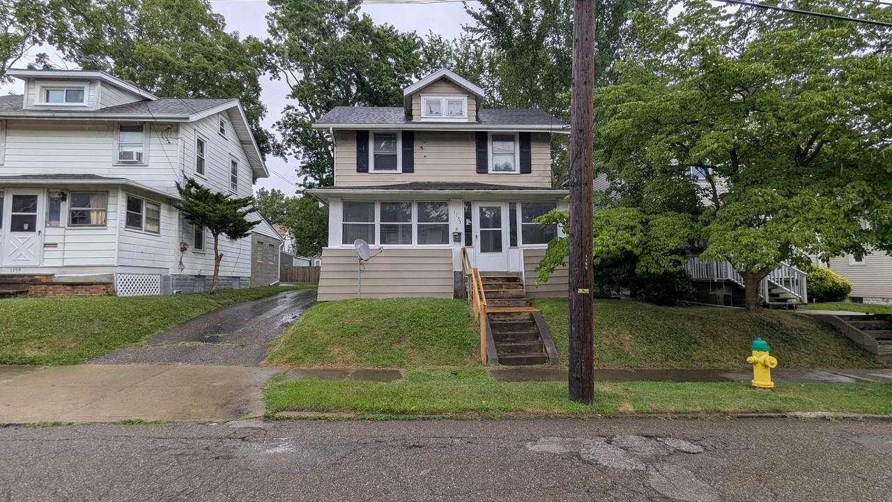 1155 Big Falls Ave - Photo 2 of 43
