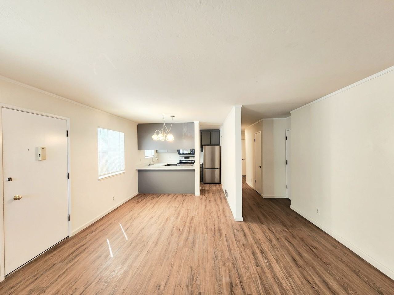 1110 Douglas Ave - Photo 2 of 25