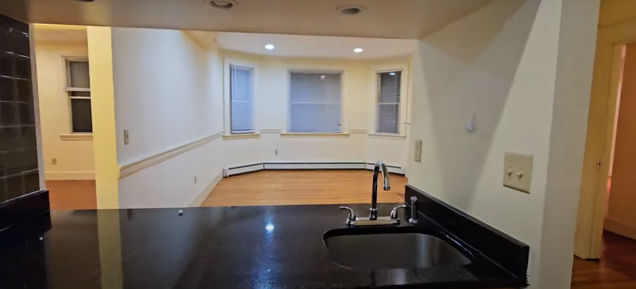 459 Centre St - Photo 3 of 7