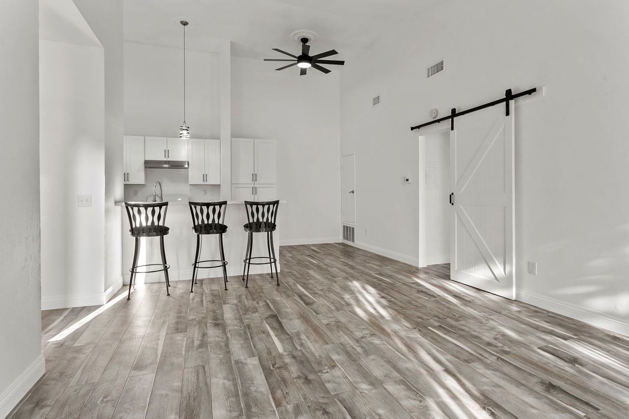 10590 Lakeside Dr N #B - Photo 3 of 16