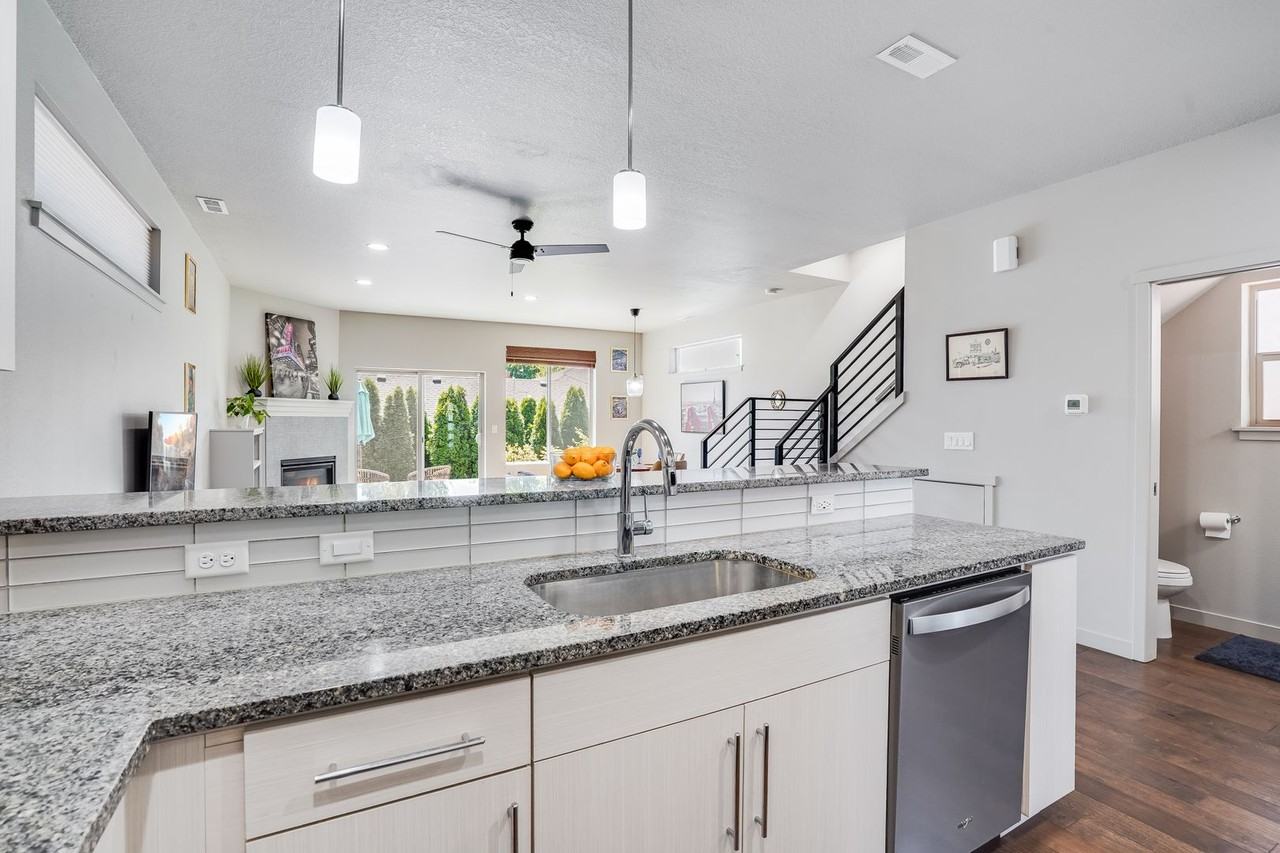 14410 Sw Aiken Ln - Photo 5 of 15